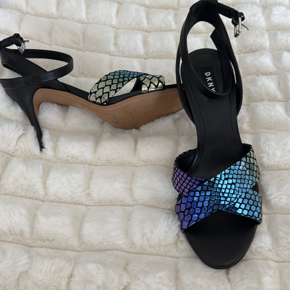 DKNY ankle strap sandal, size 9 -NEW